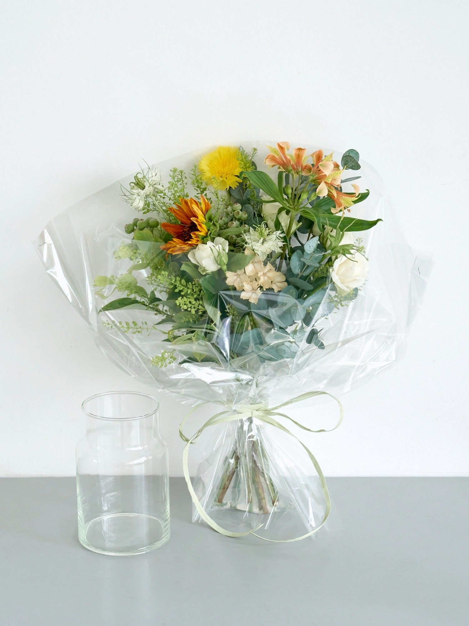 Fresh flower delivery花束Sと花瓶のセット 