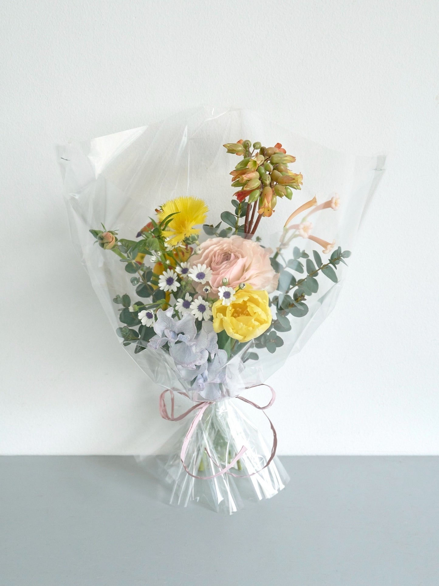 Fresh flower delivery花束S "spring ver."