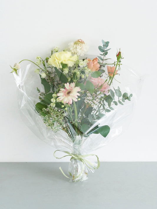 【mother's day】Bouquet S 【Delivery date: 5/10 (Fri)】