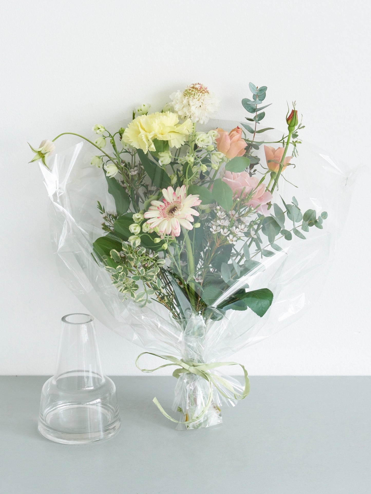【mother's day]】Set of bouquet S and clear vase 【Delivery date: 5/10 (Fri)】